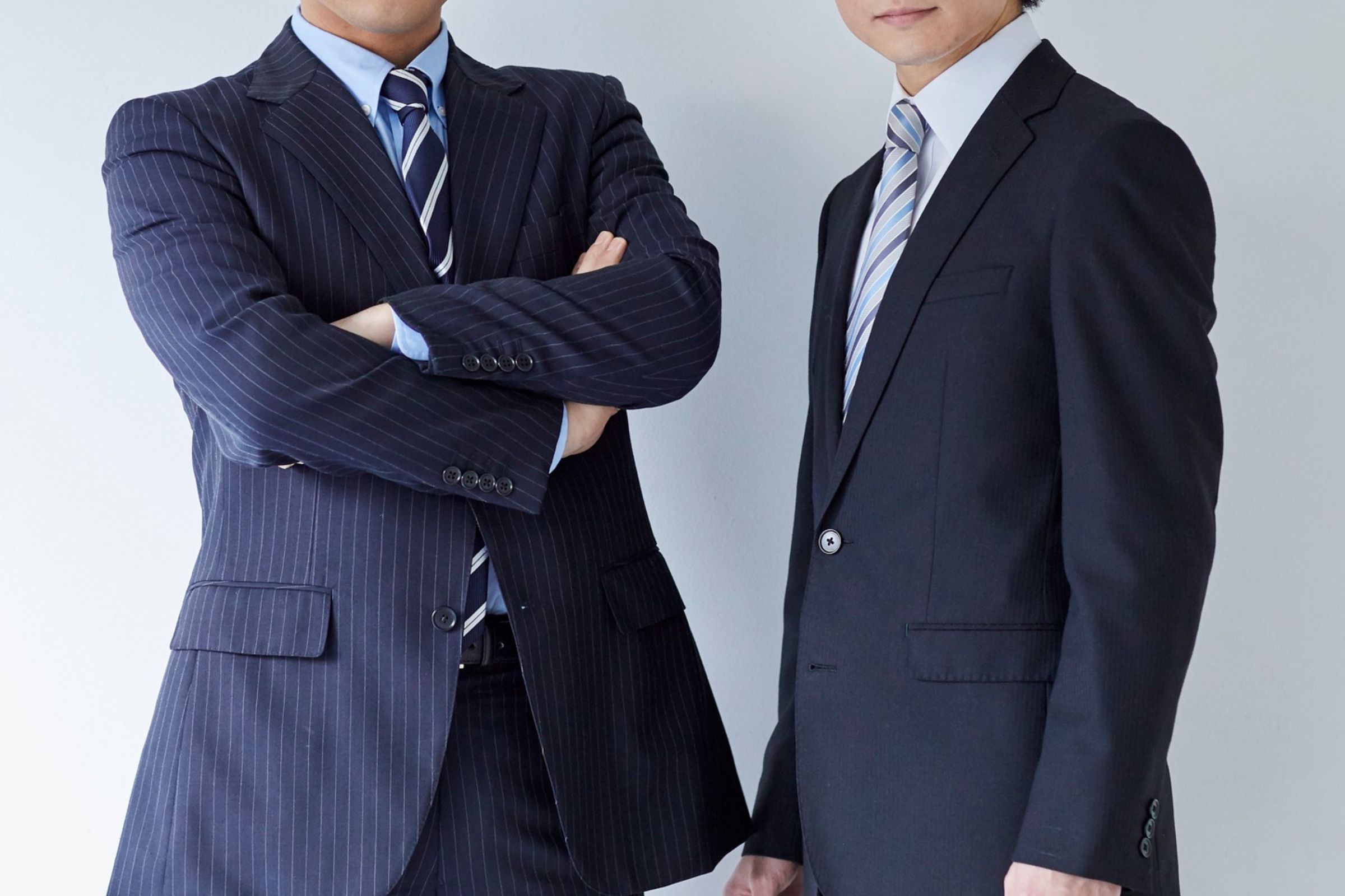 スーツの男性の写真